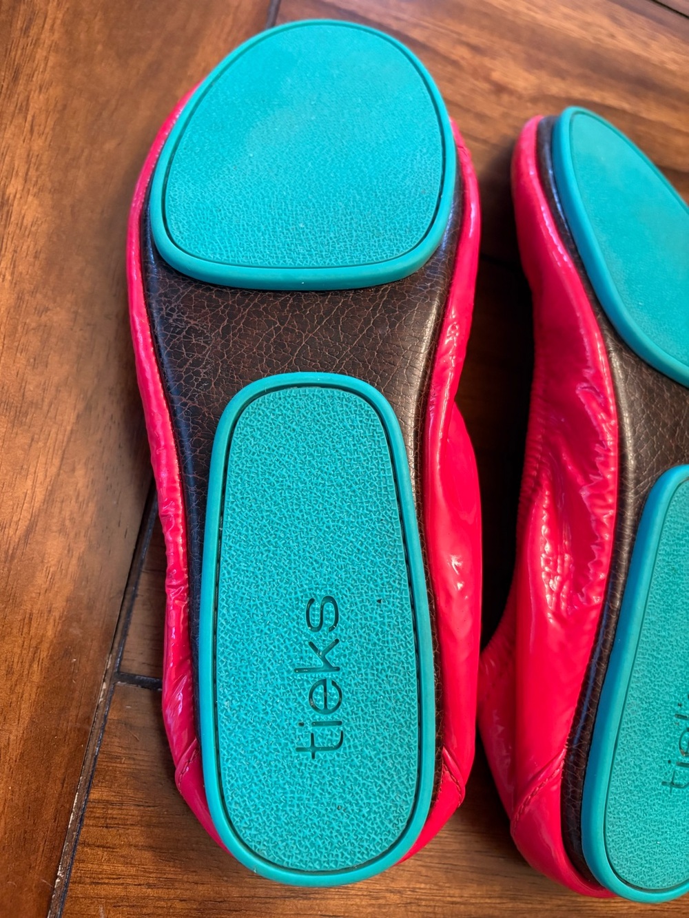 Tieks by Gavrieli Women’s Razzleberry Foldable Ballet Flats - Picture 14 of 16